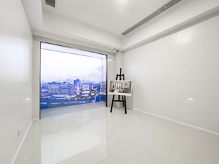 Discover Modern Luxury in This Brand New Deluxe 1 Bedroom Residence with Balcony and Bridgetowne Views at Velaris Residences, Pasig City