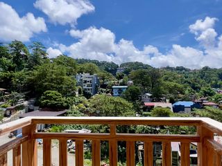 Bakakeng Central, Baguio City RFO Modern Studio-type w/ Balcony + Parking Slot near Puregold || DCP