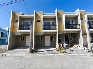 San Luis Antipolo For Sale 2 Storey Townhouse 3 Bedrooms near Robinson RG