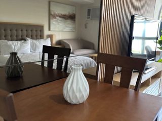 HIGH-END CONDIMINIUM, 30,000 DOWNPAYMENT TO MOVE IN, PAG-IBIG FINANCING @ 4.5% INTEREST