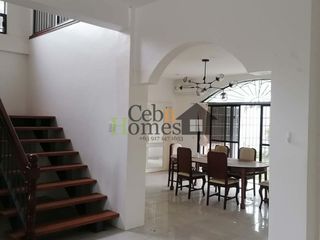 4 Bedroom with Pool for Rent in Maria Luisa Banilad