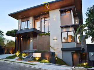 Brand New 5BR Modern Luxury Home in Ayala Westgrove Heights