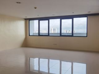 FOR SALE 3-Bedroom w/ 2-Level-Steel-Parking One Balete (Andrea North) Skyline Premiere New Manila Quezon City