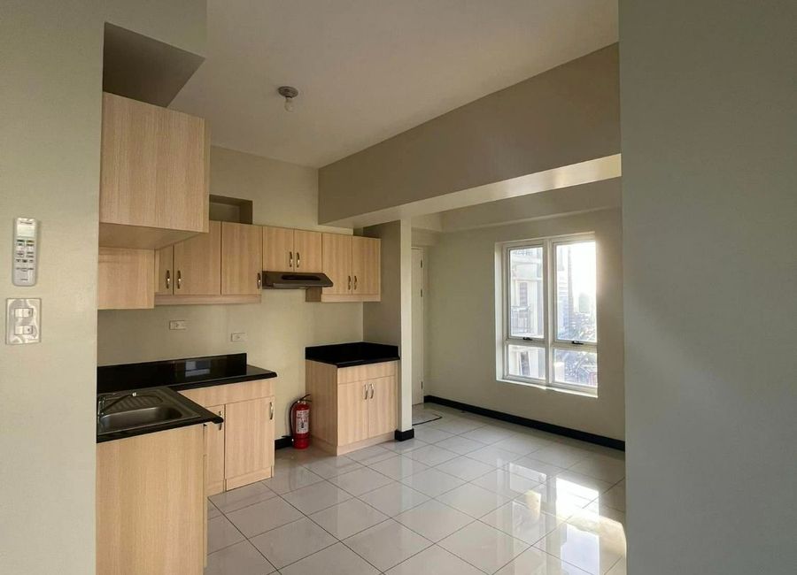PASALO SALE! SHERIDAN NORTH TOWER - 3BR CORNER UNIT