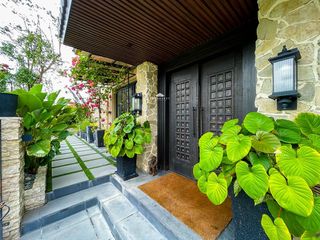 5 Bedroom House for Sale in Portofino Heights Las Piñas City  450 SQM