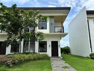 RFO Duplex unit near Clark along main road min 5% DP and 40k monthly