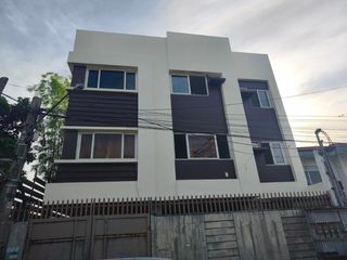 FIRE SALE  Townhouse IN KUNDIMAN QC