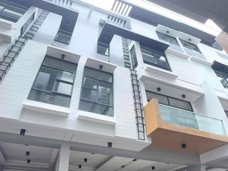 4BR Modern  townhouse in San Juan near ICA Xavier Greenhills with 3 parking