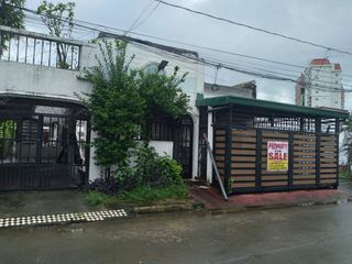 HOUSE GOOD AS VACANT LOT