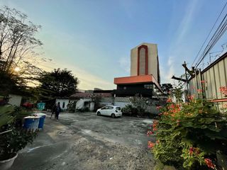 OSMENA HIGHWAY MAKATI VACANT LOT
