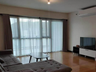 For Lease Fully Furnished 2BR Unit in One Serendra, East
