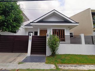 2BR Bungalow House & Lot For Sale with High Ceiling in Greenheights Village Paranaque SD