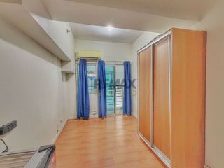 For Sale : Corner Studio with Balcony in Eton Tower Makati