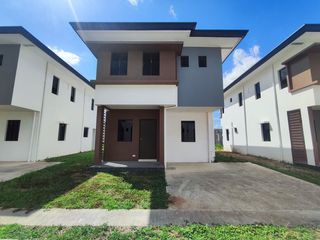 4BR Single Detached House in Bugtong na Pulo, Lipa
