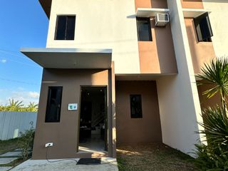 Modern 3BR Townhouse Near LIMA Estate, Lipa City