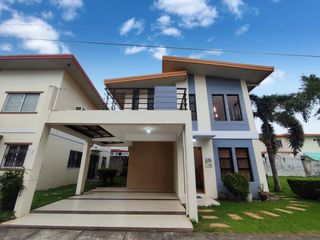 4-Bedroom House & Lot with Pool in Marawoy, Lipa
