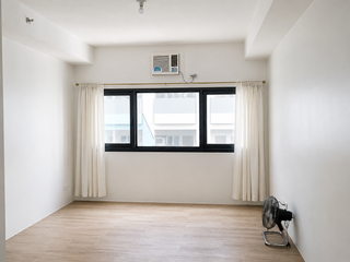 Studio Unit For sale (Discounted price)