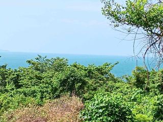 Talibeach Drive Corner Outlook Drive lot with great seaview