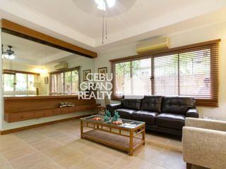 Exclusive House for Rent in Maria Luisa Estate Park
