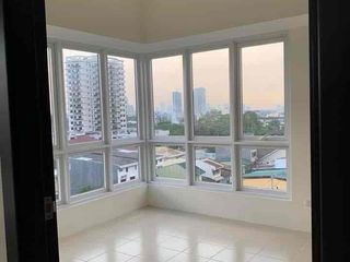 Condominium in San Juan for Sale Rent to own 2 bedroom
Mango Tree Residences 26K
Monthly RFO condomnium in San Juan City CORNER UNIT near St
Paul Xavier school La Salle Greenhills Santolan Plaza