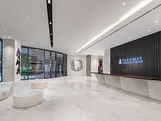 Parkway Corporate Center (Unit 1017 - 10th Floor)