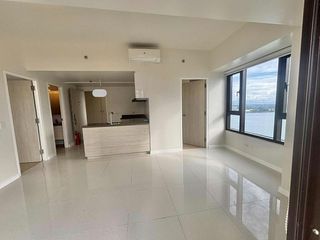 BEST DEAL‼️ FOR SALE- Large 1BR with Balcony with Sea, Mountain view in Mandani Bay Mandaue Cebu.
