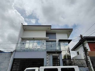 BANK-FORECLOSED 2-Storey House and Lot in Rockville Heights, San Fernando, Pampanga