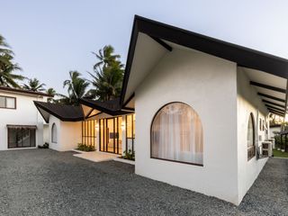 Tropical Villa with Events Business for Sale Near Tagaytay-MC