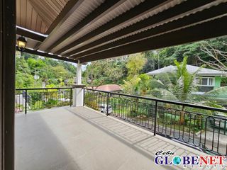 5 Bedroom House in Maria Luisa Banilad