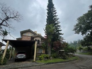 FOR SALE 4-Bedroom House and Lot in Canyon Woods, Laurel Batangas