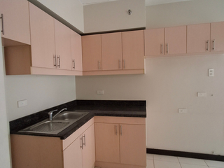 [06233-D-109] Condo unit for sale in Maricielo Villas at Las Piñas City