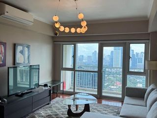 FULLY FURNISHED 2BR UNIT WITH BALCONY AND PARKING FOR LEASE IN THE MANANSALA