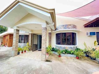 5 Bedrooms Spacious House in Bagacay