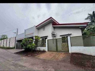 3 Bedrooms Fully Furnished House in Bacong