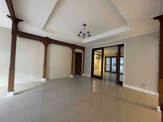 Urdaneta Makati bungalow house for sale