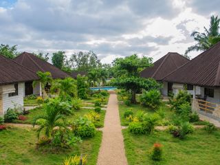 Property with 7 Houses for sale or rent in Tawala / Panglao