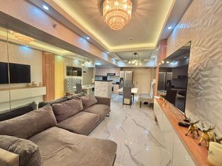 FOR RENT- MODERN AND FURNISHED 2BEDROOM WITH BALCONY IN SOLINEA CONDO, AYALA CEBU. WITH PARKING.