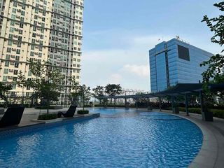 2 Bedroom For Sale in San Lorenzo Place Makati near NAIA Airport, MOA, BGC,MRT 3 Magallanes, Ayala, Mandaluyong, Ortigas CBD