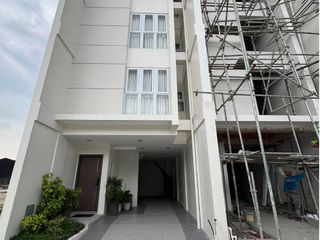 For Sale Modern 4 Storey Townhouse w/ Loft in GSIS Village Project 8, Q.C. KSA