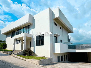 Luxury 5BR Villa with Pool for Sale in Clark Freeport Zone | ₱65M Leasehold | P-1261