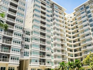 🏡 **FOR RENT | SPACIOUS FURNISHED 1BR WITH BALCONY + PARKING | THE VERANDA AT ARCA SOUTH**