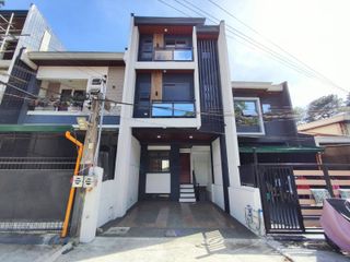 3 Storey Townhouse with Basement in Ciudad Grande Bakakeng Sur Benguet Baguio SD
