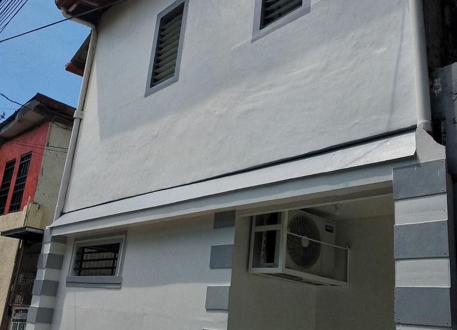 FOR SALE! Income-Generating Capsule Bedspace Building Near BGC, Pembo ...