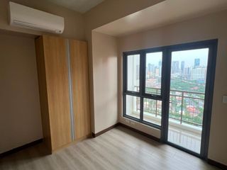 Condo For Rent Arcovia Pasig 18 Avenue de Triomphe 2 Bedroom with Parking