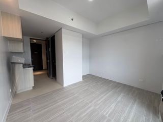 Brand New Studio with Mountain Views in One Astra
