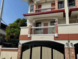 House and Lot For Sale in San Antonio Paranaque with 3 Bedrooms SD