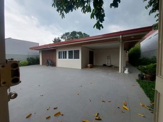 ₱55M 2-Bungalow House Compound on 516sqm Lot in Fairview QC -AJCF