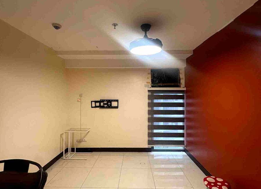 RUSH SALE: Semi-fitted 2 Bedroom with 2 Parking Slot in THE VICEROY at ...