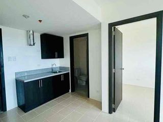 The Rochester Garden 1 bedroom 9K Monthly RFO Condo for Sale Along R. Jabson & Elisco Road Ready for Occupancy Condo in Pasig Near BGC & Ayala Makati – Rochester Garden