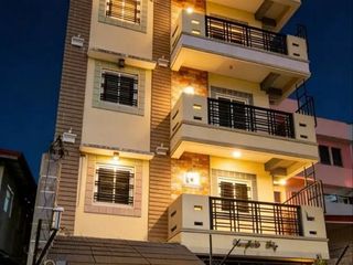 4 Storey Commercial/Residential Building, LA: 152.50sqm, FA:330.35sqm, Store, Car Garage, Clean Title, For Sale in Tondo Manila